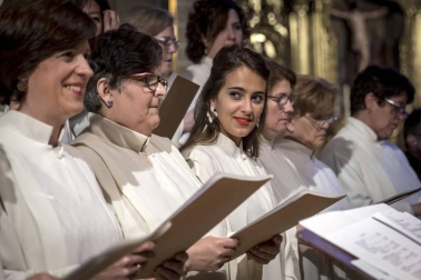 Procesión por las calles de Pamplona con motivo de la celebración del Corpus Christi.