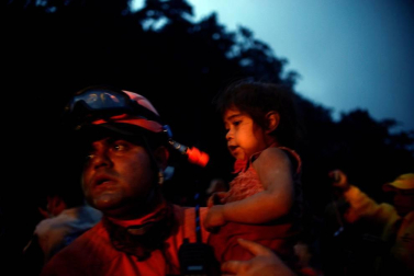 Cerca de 1,7 millones de personas se han visto afectadas por la erupción del volcán que ha causado al menos 25 muertos.