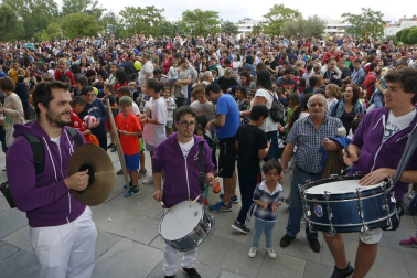 El centro para discapacitados Caidis-Las Hayas dio comienzo este viernes a las fiestas de Sarriguren