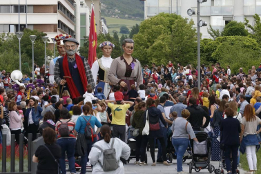 El centro para discapacitados Caidis-Las Hayas dio comienzo este viernes a las fiestas de Sarriguren