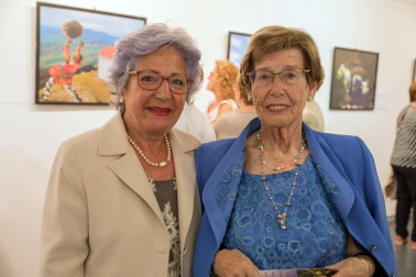 La Umafy (Universidad para Mayores Francisco Ynduráin) celebró su día con una jornada cultural y lúdica que tuvo lugar, como es habitual, en Aoiz. Entre los diferentes actos del día, la Casa de Cultura acogió una exposición realizada por los alumnos del curso-taller de Photoshop.