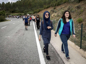 Los 'Caminos de la Hospitalidad' desembocaron el sábado en la cuna de San Francisco Javier con un centenar de refugiados sirios como símbolo de la acogida Navarra