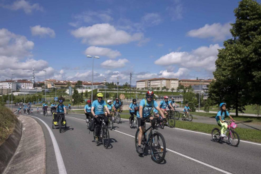 El domingo se celebró la 23ª edición del Día de la Bicicleta acompañado del buen tiempo y con 4.200 participantes