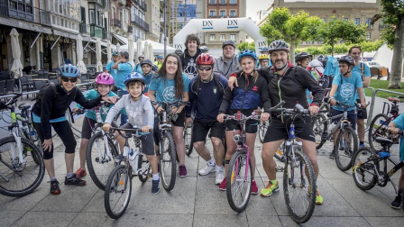 El domingo se celebró la 23ª edición del Día de la Bicicleta acompañado del buen tiempo y con 4.200 participantes