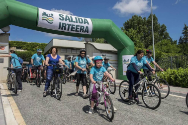 El domingo se celebró la 23ª edición del Día de la Bicicleta acompañado del buen tiempo y con 4.200 participantes