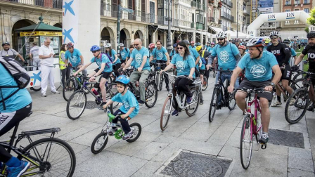 El domingo se celebró la 23ª edición del Día de la Bicicleta acompañado del buen tiempo y con 4.200 participantes