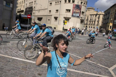 El domingo se celebró la 23ª edición del Día de la Bicicleta acompañado del buen tiempo y con 4.200 participantes