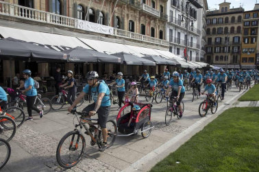El domingo se celebró la 23ª edición del Día de la Bicicleta acompañado del buen tiempo y con 4.200 participantes