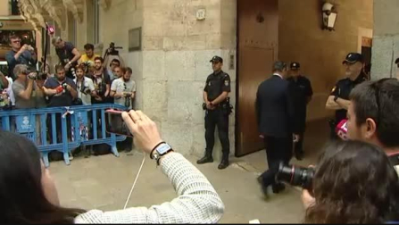 Urdangarín recoge su orden de ingreso en prisión