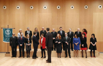 Don Felipe ha llegado a Pamplona a las 11.30 horas acompañado por el ministro de Fomento, José Luis Ábalos