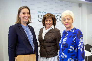 La Clínica Sannas, ubicada en Nuevo Artica, celebró el pasado 6 de junio su treinta aniversario en una emotiva velada que repasó los momentos más importantes de su historia. Más de 130 invitados pudieron comprobar cómo la innovación constante ha permitido a esta clínica redefinir los conceptos de la odontología de vanguardia. Una apuesta decidida por el futuro a la que se suma el componente artístico que requiere la profesión de dentista.