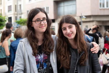 El viernes 8 de junio y el sábado 9 de junio el Ensanche se convirtió en un escenario gigante para el talento de pequeños artistas que ofrecieron un total de 16 actividades diferentes protagonizadas por: Escuela Navarra de Jotas, Flamenco Aires del Sur, Escuela de Música de Ansoáin, Kíthara Escuela de Música, Escuela de Danza Ravel, Escuela de Danza de Navarra, equipo de gimnasia rítmica del Club Natación, Zumba Fitness, Breahtless Dance Center, talleres creativos de Alfil.bey y de Art 5 Bellas Artes, Escuela de flamenco Sandra Gallardo, equipo de gimasia rítmica Alaia y yoga, danza y mindfulness con Espacio Meraki. Todo ello dentro de la campaña 'Comercio hace ciudad' organizada por la Asociación de comerciantes del Ensanche y el Ayuntamiento de Pamplona.