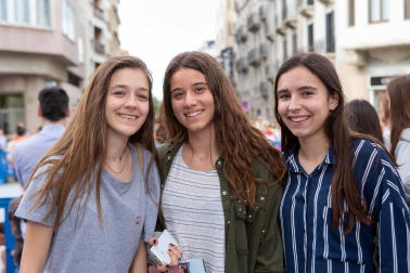 El viernes 8 de junio y el sábado 9 de junio el Ensanche se convirtió en un escenario gigante para el talento de pequeños artistas que ofrecieron un total de 16 actividades diferentes protagonizadas por: Escuela Navarra de Jotas, Flamenco Aires del Sur, Escuela de Música de Ansoáin, Kíthara Escuela de Música, Escuela de Danza Ravel, Escuela de Danza de Navarra, equipo de gimnasia rítmica del Club Natación, Zumba Fitness, Breahtless Dance Center, talleres creativos de Alfil.bey y de Art 5 Bellas Artes, Escuela de flamenco Sandra Gallardo, equipo de gimasia rítmica Alaia y yoga, danza y mindfulness con Espacio Meraki. Todo ello dentro de la campaña 'Comercio hace ciudad' organizada por la Asociación de comerciantes del Ensanche y el Ayuntamiento de Pamplona.
