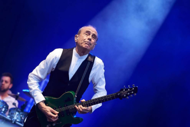 Público asistente a la actuación del grupo dentro del ciclo Ciudadela Tierra de Rock.