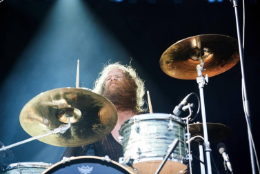 Público asistente a la actuación del grupo dentro del ciclo Ciudadela Tierra de Rock.