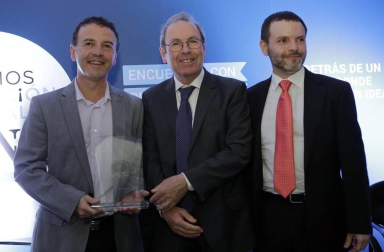 El II Premio a la Innovación Digital DN+ recayó en Sistemas OEE. La empresa ha diseñado una tecnología capaz de extraer y analizar datos de cualquier sistema productivo en tiempo real.