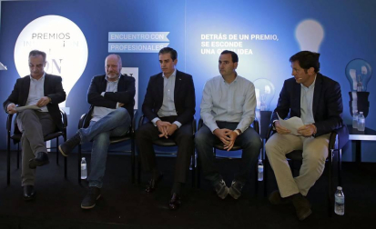El II Premio a la Innovación Digital DN+ recayó en Sistemas OEE. La empresa ha diseñado una tecnología capaz de extraer y analizar datos de cualquier sistema productivo en tiempo real.