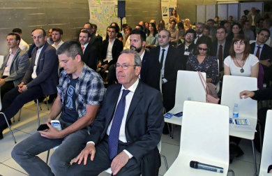 El II Premio a la Innovación Digital DN+ recayó en Sistemas OEE. La empresa ha diseñado una tecnología capaz de extraer y analizar datos de cualquier sistema productivo en tiempo real.