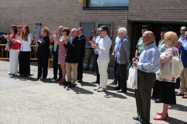 El domingo 17 de junio Milagro honró a su fruto más preciado con la puesta en marcha de la XIX Fiesta de la cereza. Cerca de 15.000 personas se acercaron hasta esta localidad para hacerse con sus cajas de cerezas, además de disfrutar del variado programa de la jornada. Este año, el consistorio ribero convirtió al deporte en protagonista, homenajeando a varios deportistas y clubes locales.