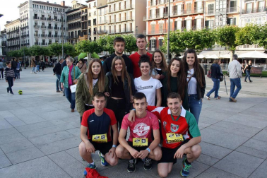 Pamplona acogió el sábado 16 de junio la V San Fermín Maratón, evento deportivo que coorganiza el Grupo La Información y Rock The Sport. Cerca de 3.000 inscritos de 15 países han participado en esta edición, que contó con cinco pruebas diferentes: Pobre de mí (42 km), Peñas (42 km por relevos), Txupinazo (21 km), Fiesta (10,7 km) y Kiliki (5 km).