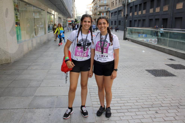 Pamplona acogió el sábado 16 de junio la V San Fermín Maratón, evento deportivo que coorganiza el Grupo La Información y Rock The Sport. Cerca de 3.000 inscritos de 15 países han participado en esta edición, que contó con cinco pruebas diferentes: Pobre de mí (42 km), Peñas (42 km por relevos), Txupinazo (21 km), Fiesta (10,7 km) y Kiliki (5 km).