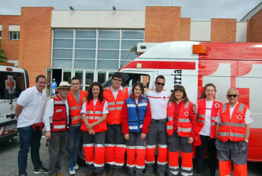 Con motivo de la conmemoración del Día Mundial del Olimpismo, el Centro de Estudios Olímpicos de la Universidad de Navarra organizó el sábado 16 de junio una jornada cuyo principal objetivo es promocionar los valores propios del olimpismo entre los más jóvenes. Tras el izado de la bandera olímpica, todos los niños que se acercaron a polideportivo universitario pudieron participar en un variado menú de actividades que incluyeron: golf, rugby, béisbol, pádel, baloncesto, taekwondo, esgrima, judo, kinball, un circuito de multideporte, mini tenis, tenis de mesa, tiro con arco, voleibol, ajedrez, pelota o participar en el Campus “Javi Martínez”.