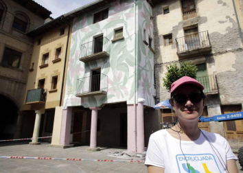 Taquen, Juan Landa, Deih, Pez y Doa han sido los cinco artistas encargados de transformar fachadas deterioradas o en desuso en auténticas obras de arte.