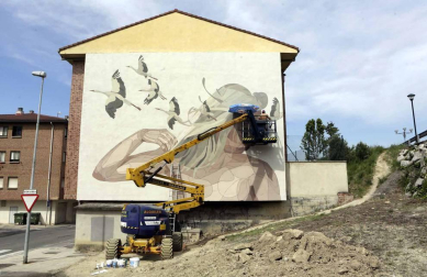 Taquen, Juan Landa, Deih, Pez y Doa han sido los cinco artistas encargados de transformar fachadas deterioradas o en desuso en auténticas obras de arte.