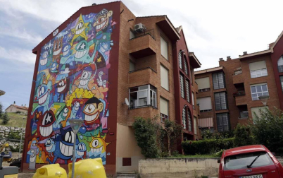 Taquen, Juan Landa, Deih, Pez y Doa han sido los cinco artistas encargados de transformar fachadas deterioradas o en desuso en auténticas obras de arte.