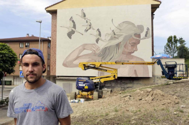 Taquen, Juan Landa, Deih, Pez y Doa han sido los cinco artistas encargados de transformar fachadas deterioradas o en desuso en auténticas obras de arte.