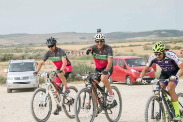 Disputa de la prueba de mountain bike en la Ribera de Navarra.