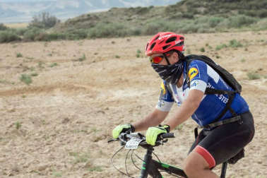Disputa de la prueba de mountain bike en la Ribera de Navarra.