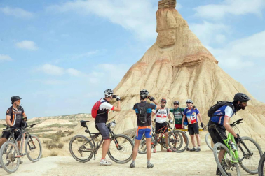 Disputa de la prueba de mountain bike en la Ribera de Navarra.