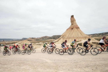 Disputa de la prueba de mountain bike en la Ribera de Navarra.