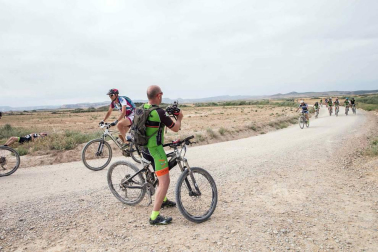 Disputa de la prueba de mountain bike en la Ribera de Navarra.