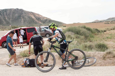 Disputa de la prueba de mountain bike en la Ribera de Navarra.