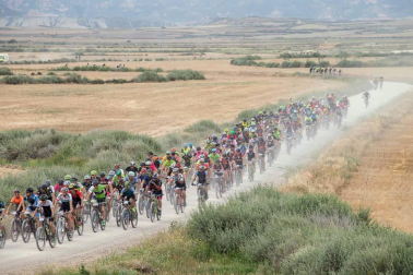 Disputa de la prueba de mountain bike en la Ribera de Navarra.