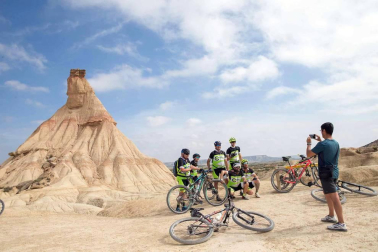 Disputa de la prueba de mountain bike en la Ribera de Navarra.