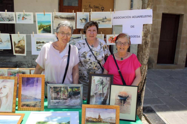 Del 21 al 24 de junio, bajo la dirección artística de Julián Arranz, se celebró en Sangüesa la segunda edición del festival de Cultura Urbana Encrucijada. Cinco prestigiosos muralistas realizaron sus trabajos a la vista del público y a ellos se sumó un completo programa con exposiciones, talleres, conciertos, concurso e incluso un mercadillo artístico, que dio vida a la calle Mayor sangüesina el domingo 24 de junio.