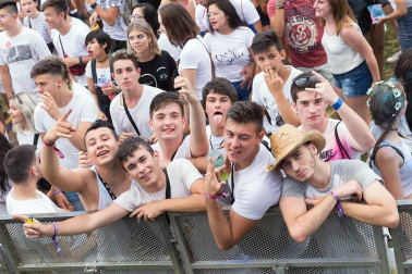La música del Holika lleva a 9.000 personas a Cortes