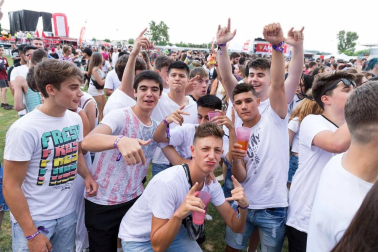 La música del Holika lleva a 9.000 personas a Cortes