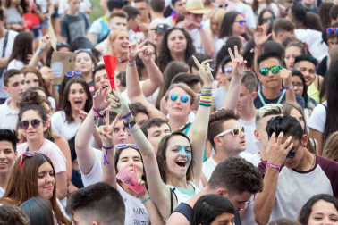 La música del Holika lleva a 9.000 personas a Cortes
