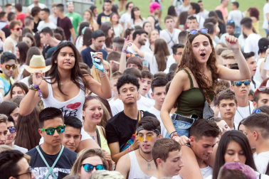La música del Holika lleva a 9.000 personas a Cortes