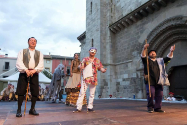 El Paloteado de la zona antigua de Tudela se vuelve a escenificar unos 40 años después