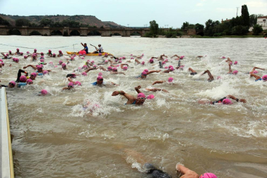 Galería de fotografías de la XVIII edición de la triatlón Reto del Ebro
