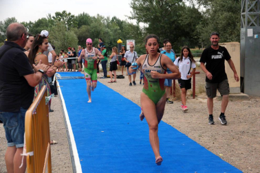 Galería de fotografías de la XVIII edición de la triatlón Reto del Ebro