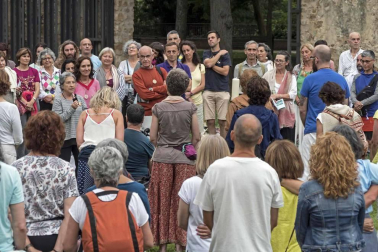 El antiguo convento del paseo de Los Llanos de Estella acoge la cita de la asociación Aroa