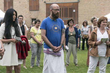 El antiguo convento del paseo de Los Llanos de Estella acoge la cita de la asociación Aroa