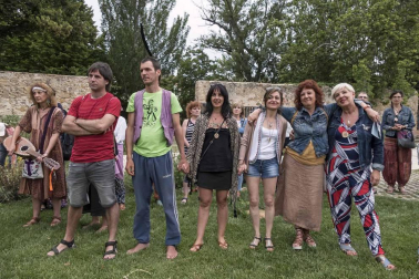 El antiguo convento del paseo de Los Llanos de Estella acoge la cita de la asociación Aroa