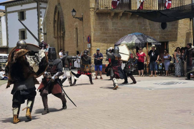 La Villa arrancó este sábado su 18º edición de la feria 'Encuentros con la Historia'